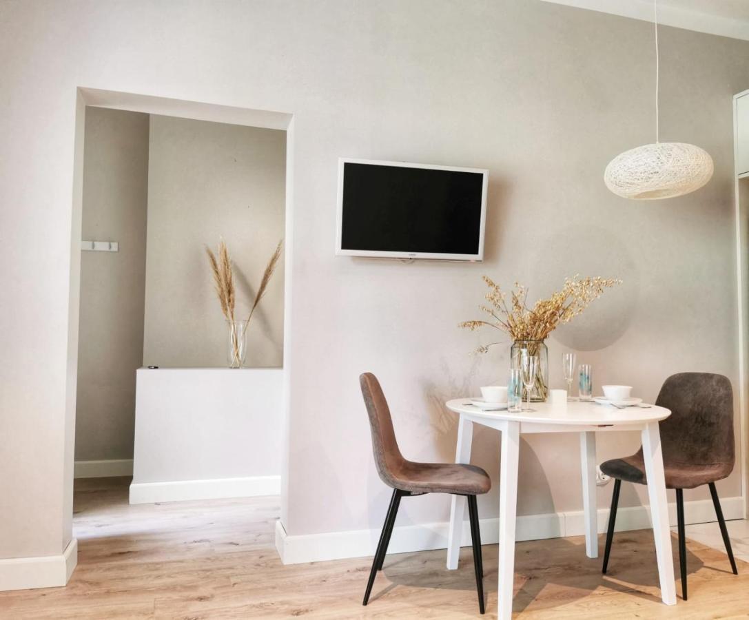 Tolstoi Scandinavian 1 Bedroom Apartment + Free Parking Tartu Exteriér fotografie